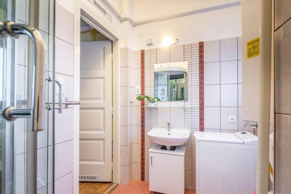 Vamhaz Boulevard Apartments بودابست المظهر الخارجي الصورة